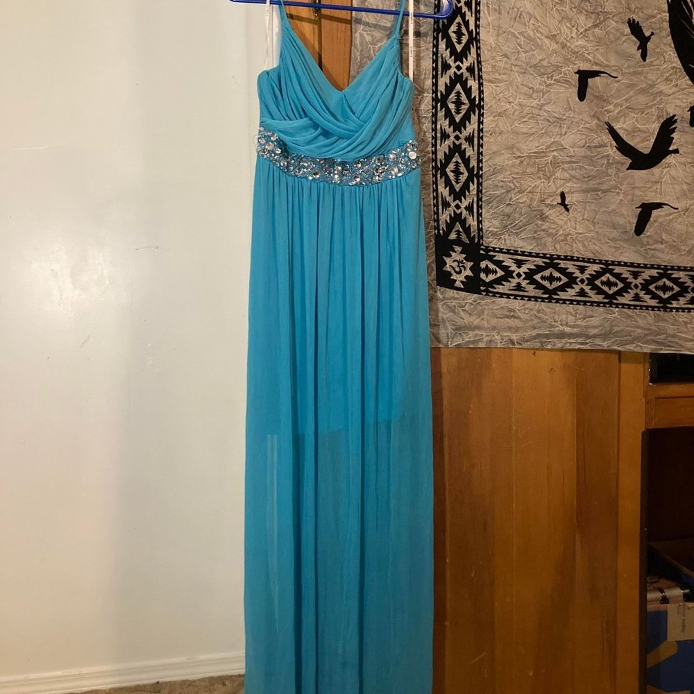 B. Darlin, size 11/12, Blue